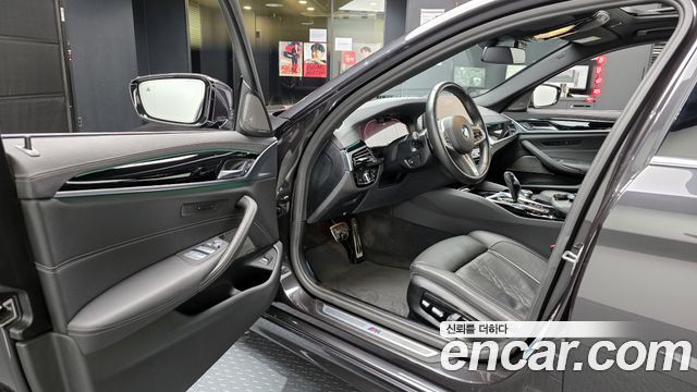 BMW 5 Series (G30) 530i xDrive M Sport Package 2022 — фото 11