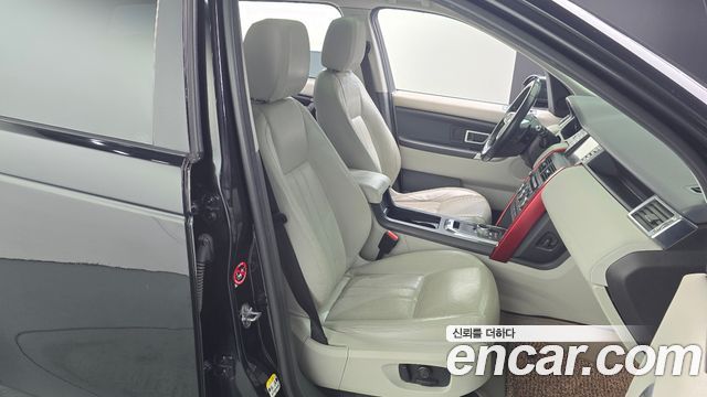 Land Rover Discovery Sport 2.0 TD4 SE 2016 — фото 10