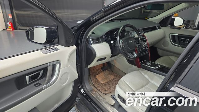 Land Rover Discovery Sport 2.0 TD4 SE 2016 — фото 11