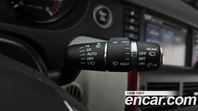 Land Rover Discovery Sport 2.0 TD4 SE 2016 — фото 16