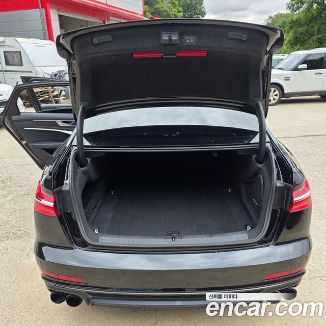 Audi A6 (C8) 45 TFSI Quattro Premium 2023 — фото 19