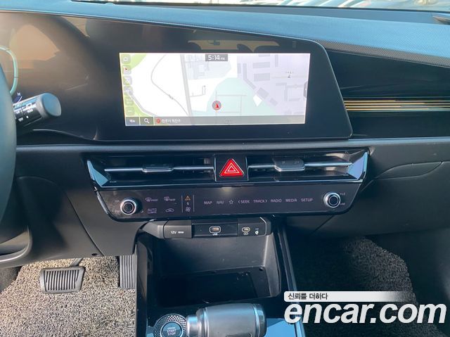 Kia Niro Prestige 2022 — фото 9