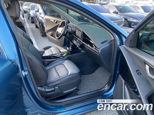Kia Niro Prestige 2022 — фото 21