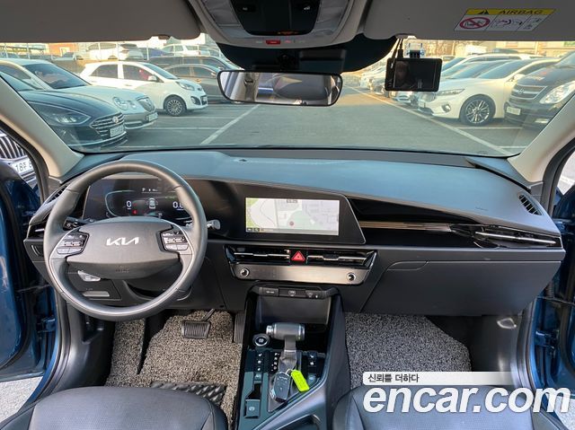 Kia Niro Prestige 2022 — фото 22