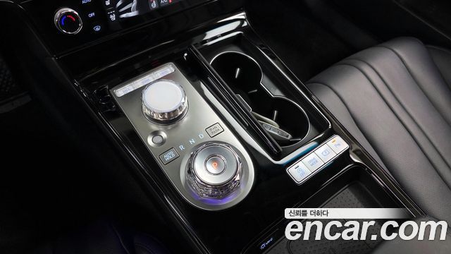Genesis G80 (RG3) Gasoline 2.5 Turbo 2WD 2025 — фото 9