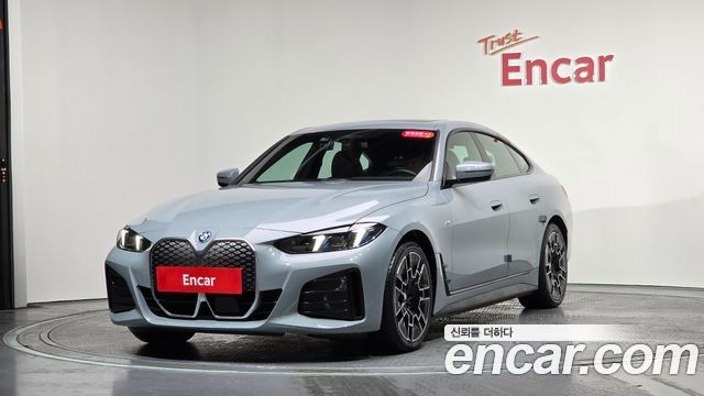 BMW i4 eDrive40 M Sports 2025 — фото 1