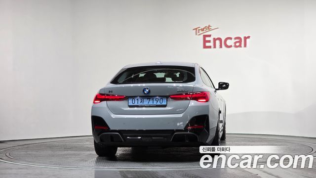 BMW i4 eDrive40 M Sports 2025 — фото 4
