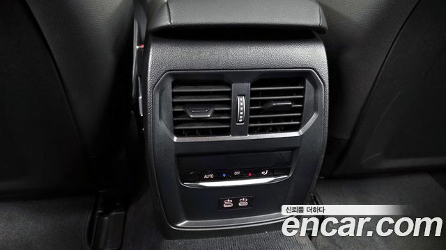 BMW i4 eDrive40 M Sports 2025 — фото 18