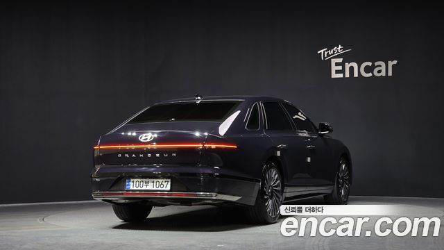 Hyundai Grandeur (GN7) 2,5 Gasoline 2WD Calligraphy 2025 — фото 2