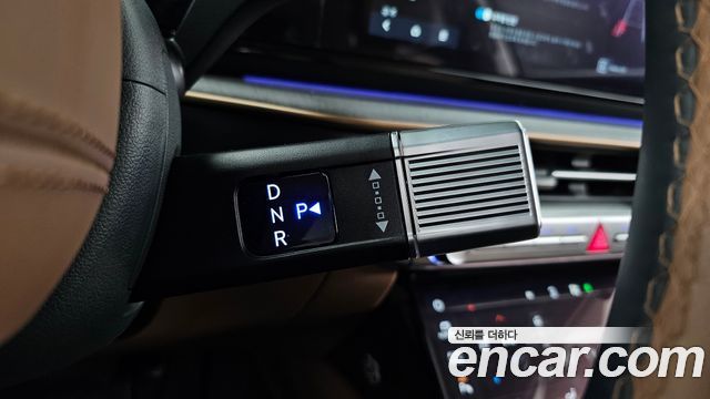 Hyundai Grandeur (GN7) 2,5 Gasoline 2WD Calligraphy 2025 — фото 9