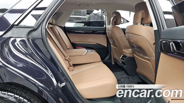Hyundai Grandeur (GN7) 2,5 Gasoline 2WD Calligraphy 2025 — фото 12