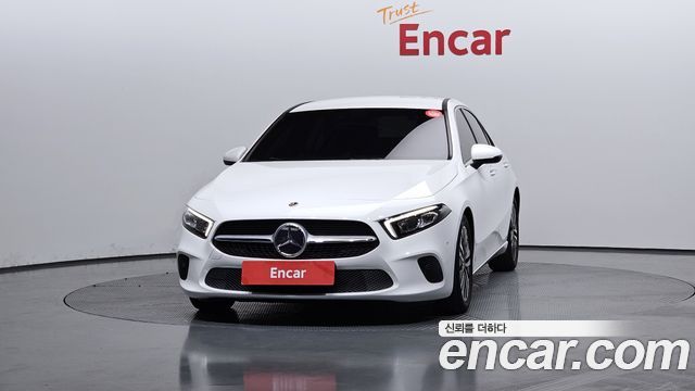Mercedes-Benz A-Class (W177) A200d Sedan 2021 — фото 3