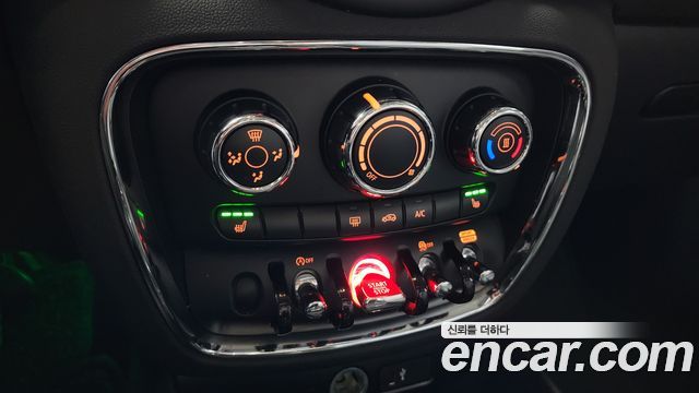 MINI Cooper Clubman Standard 2nd 2021 — фото 16