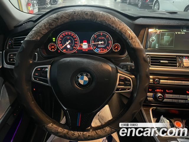 BMW 5 Series (F10) 520d Luxury 2014 — фото 10