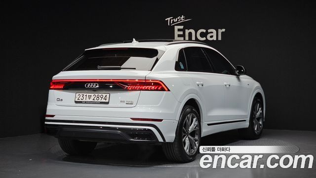 Audi Q8 (4M) 55 TFSI Quattro Premium 2022 — фото 2