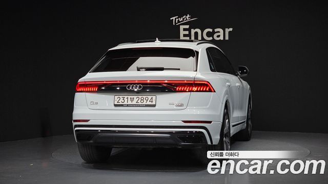 Audi Q8 (4M) 55 TFSI Quattro Premium 2022 — фото 4