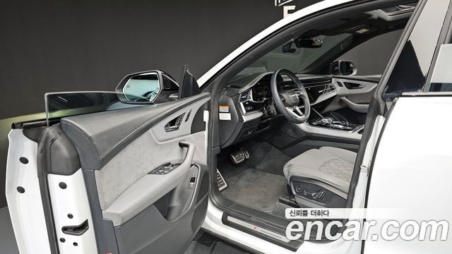 Audi Q8 (4M) 55 TFSI Quattro Premium 2022 — фото 11