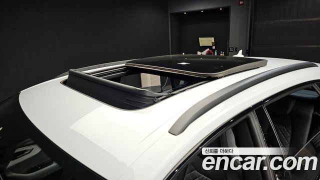 Audi Q8 (4M) 55 TFSI Quattro Premium 2022 — фото 16