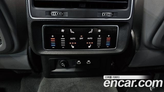 Audi Q8 (4M) 55 TFSI Quattro Premium 2022 — фото 17
