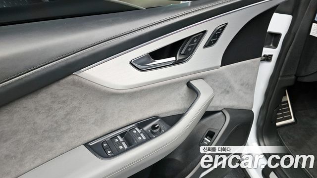 Audi Q8 (4M) 55 TFSI Quattro Premium 2022 — фото 20
