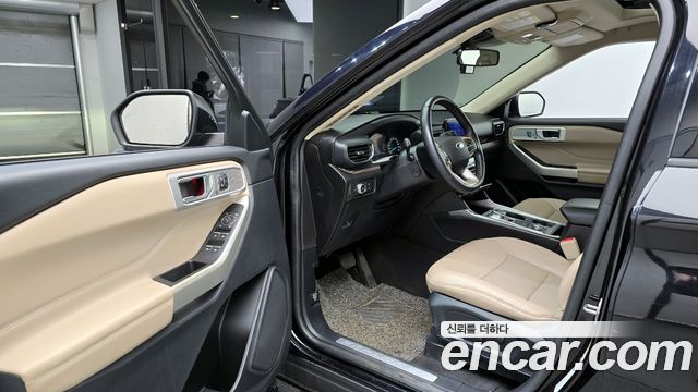 Ford Explorer (VI) 2.3 LimIted 4WD 2021 — фото 11