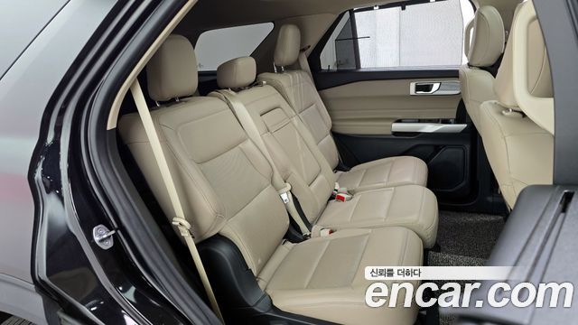 Ford Explorer (VI) 2.3 LimIted 4WD 2021 — фото 13