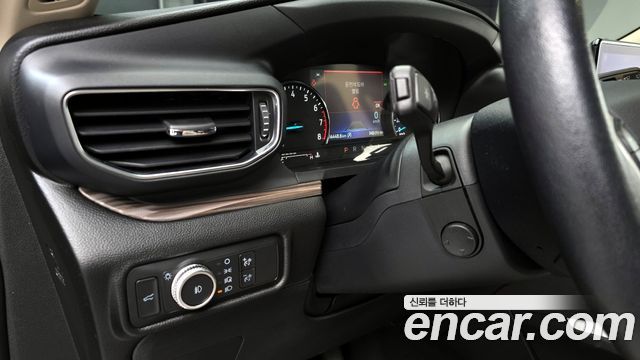 Ford Explorer (VI) 2.3 LimIted 4WD 2021 — фото 17