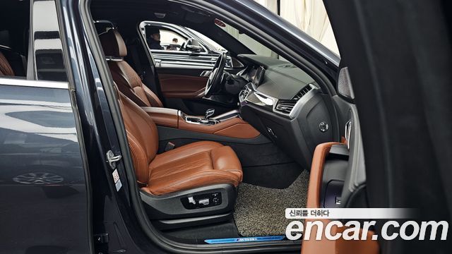 BMW X6 (G06) M50i 2022 — фото 11