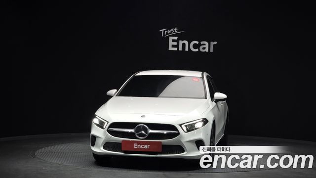 Mercedes-Benz A-Class (W177) A220 Hatchback 2021 — фото 3