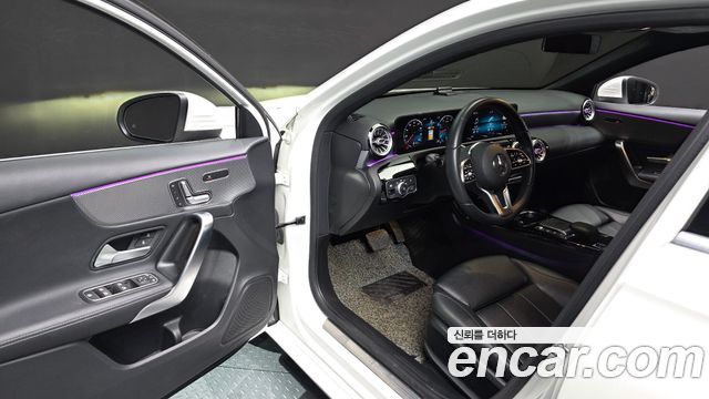 Mercedes-Benz A-Class (W177) A220 Hatchback 2021 — фото 11