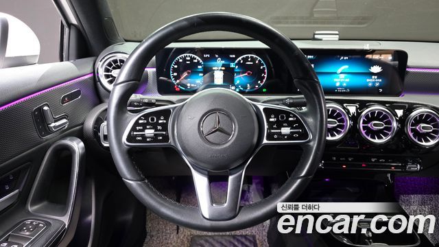 Mercedes-Benz A-Class (W177) A220 Hatchback 2021 — фото 13