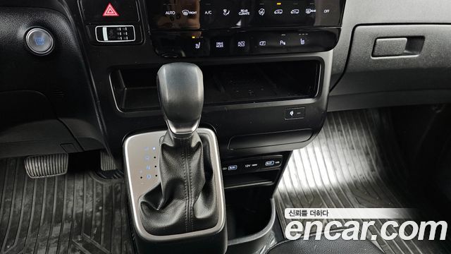 Hyundai Staria 4WD Tourer 9-Seater Modern 2023 — фото 9