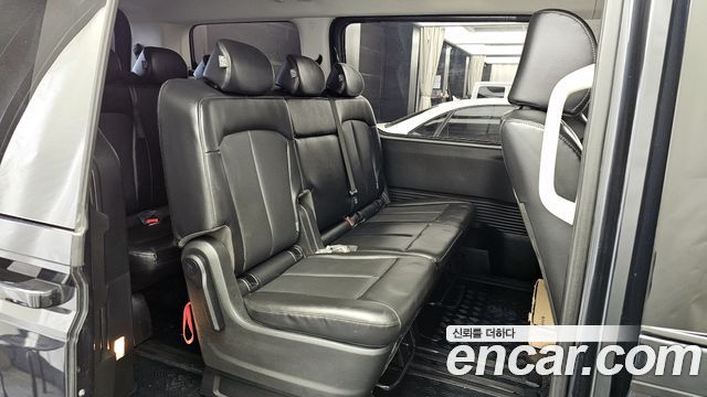 Hyundai Staria 4WD Tourer 9-Seater Modern 2023 — фото 12