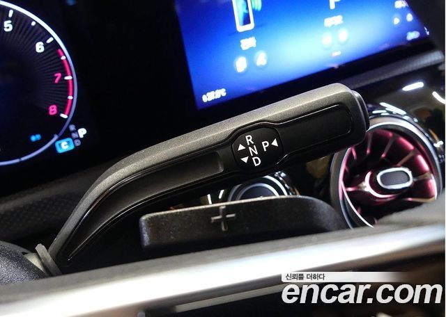 Mercedes-Benz A-Class (W177) A220 Sedan 2024 — фото 9