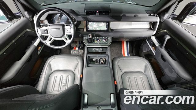 Land Rover Defender (L663) 110 D250 S 2022 — фото 7