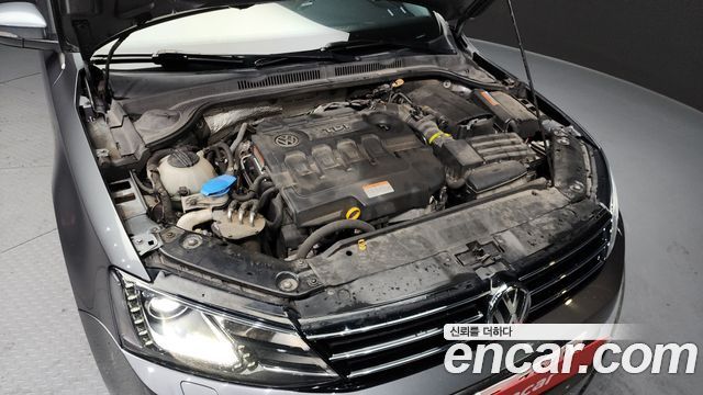 Volkswagen Jetta 2.0 TDI BlueMotion Premium 6th 2015 — фото 6