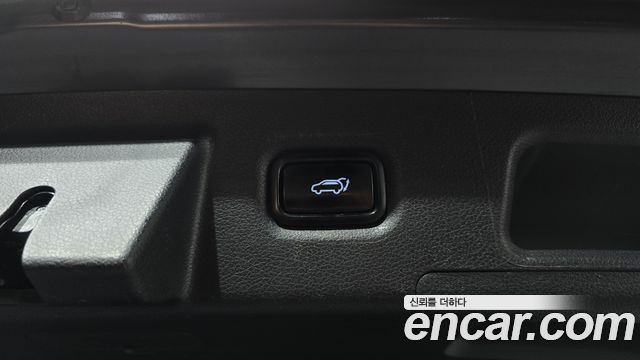 Hyundai Santa Fe Diesel 2.2 4WD Calligraphy 2021 — фото 24