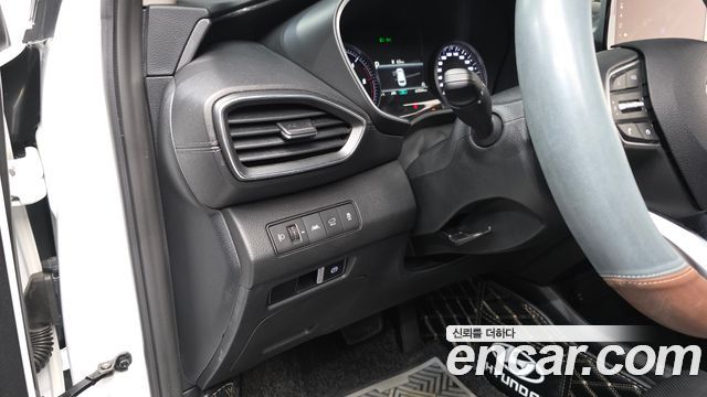 Hyundai Santa Fe Diesel 2.2 2WD Exclusive 2023 — фото 13