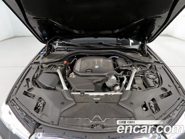 BMW 5 Series (G30) 523d M Sport 2022 — фото 6