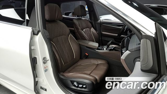 BMW 6 Series GT (G32) 630i xDrive M Sport 2022 — фото 10