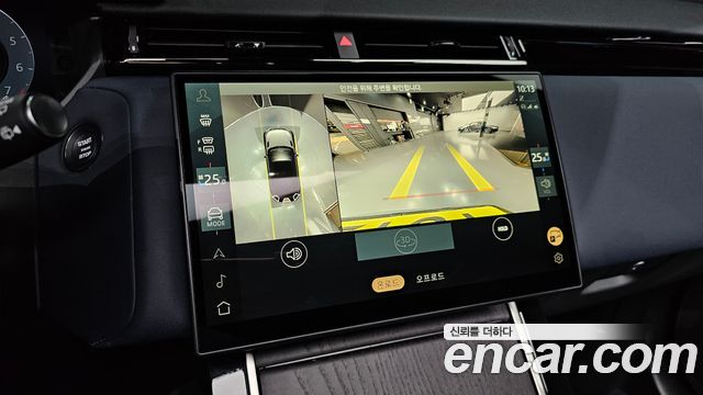 Land Rover Range Rover Velar 2.0 P400E Dynamic SE 2024 — фото 17