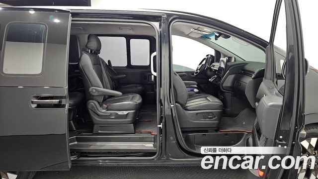 Hyundai Staria L3.5 Lounge 9-Seater Inspiration 2023 — фото 11
