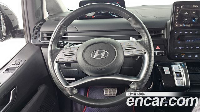 Hyundai Staria L3.5 Lounge 9-Seater Inspiration 2023 — фото 14