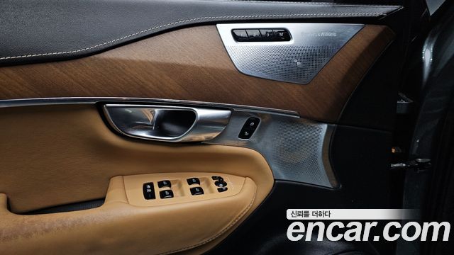 Volvo XC90 (II) D5 Inscription 2017 — фото 18