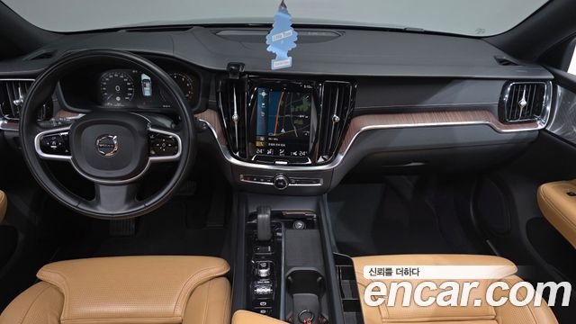 Volvo V60 Cross Country (II) B5 Pro AWD 2021 — фото 7