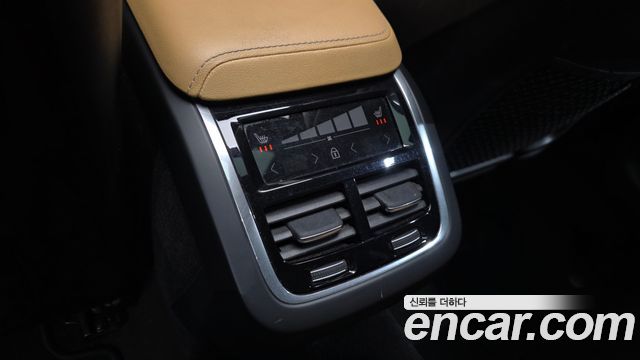 Volvo V60 Cross Country (II) B5 Pro AWD 2021 — фото 18