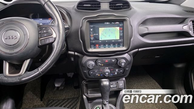 Jeep Renegade 2.4 Limited 2019 — фото 18