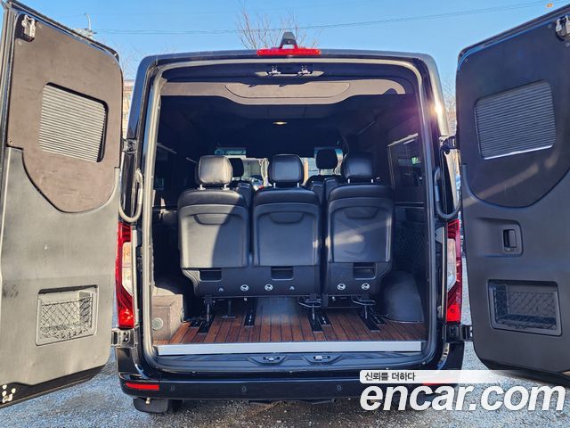 Mercedes-Benz Sprinter 3.0 Diesel W907 2021 — фото 24