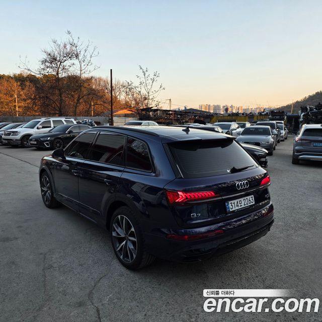 Audi Q7 (4M) 50 TDI Quattro Premium 2023 — фото 3
