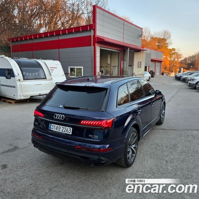 Audi Q7 (4M) 50 TDI Quattro Premium 2023 — фото 5